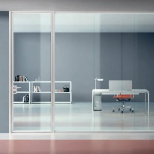 Simple Bold partition combining glass and wood panels