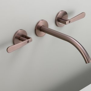 Free-standing bathtub column mixer Lutezia by Cea Design