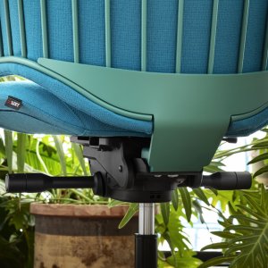 Italia Steel by Luxy with exposed steel frame