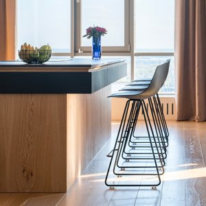 Miunn chair and bar stool family in one interior