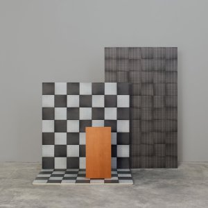 Anti reflective glass ceramic glaze texture of Aurore by Mutina