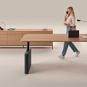 Otto+ executive desk by Martex in Rovere Caffe veneer with Round legs