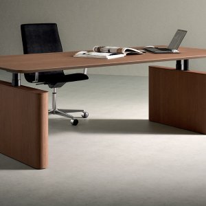 Otto+ and Otto by Martex, modern office desks from one design idea