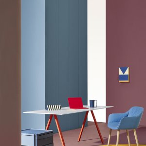 Thin 6 mm solid laminate edge of the Arki-Table top