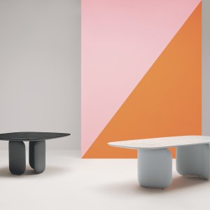Boardroom with Elinor 3755 chairs around the Elinor table by Pedrali
