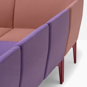 Feather cushion DSO2.3 on a three seater Social Plus