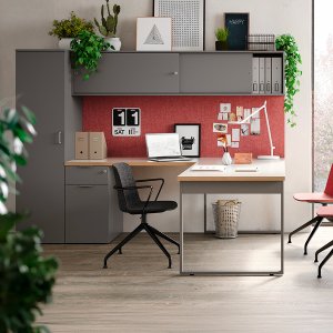 Pigreco bench workstation for four with white scallop tops
