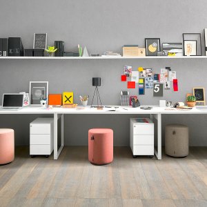 Pigreco Loop desk with rectangular-section legs by Martex