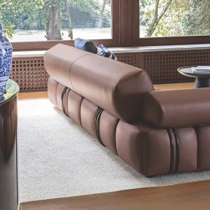 Flexteam Qubik 153 cm sofa in a small entrance