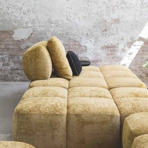 Backless Qubik seat in a breakout area