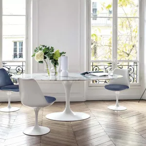 Knoll Saarinen table paired with Tulip chairs in a conference room