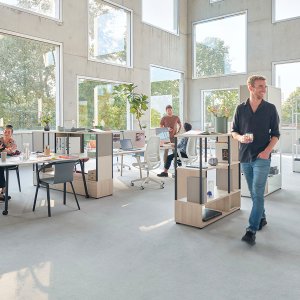Basalt grey soft-touch armrest pad on the midnight blue se:air