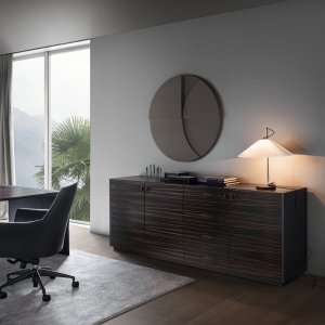 Three centimetre top in veined black walnut