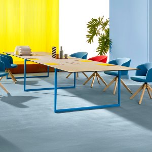 Conference table Toa by Pedrali on die-cast aluminium bridge legs