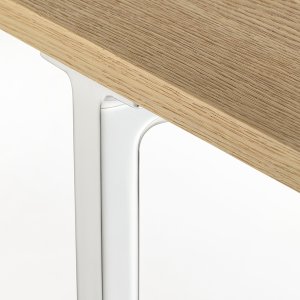Toa workstation for four with DSP sound-absorbing dividers