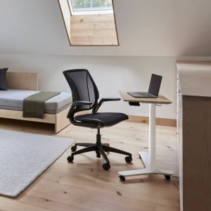Ergonomic task chair World LM by Humanscale with tri-panel mesh backrest