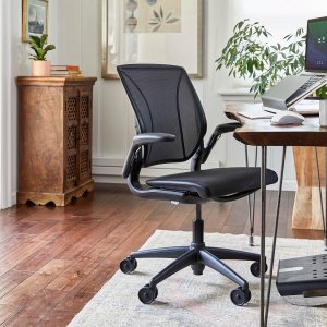 Humanscale World LM seen from behind: three mesh panels cut like a garment