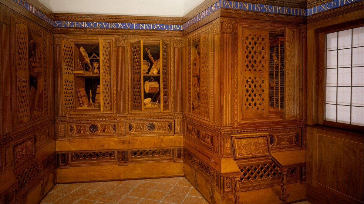 Why the world asks Italy for the executive desk and buys the rest of the office elsewhere