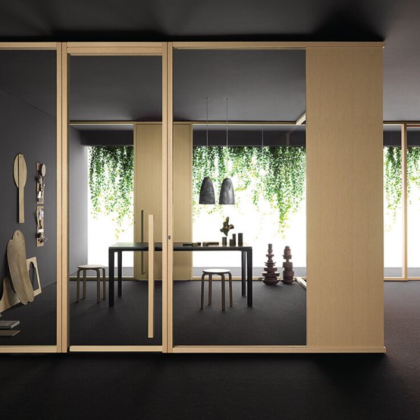 Meeting room with a Citterio high-performance acoustic partition wall