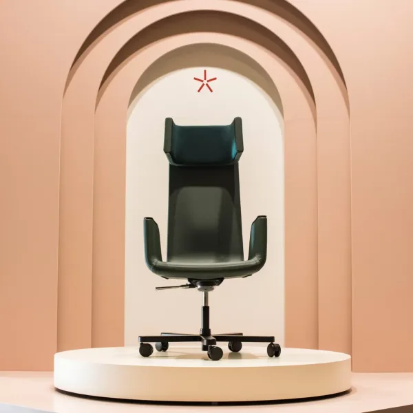 Luxy Italian design chair in a workplace