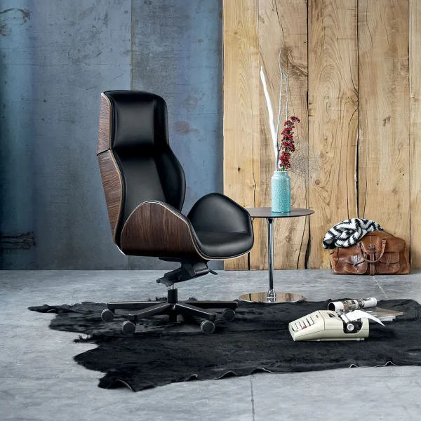 VOLARE and LIBERA chairs by Vaghi in a UK office